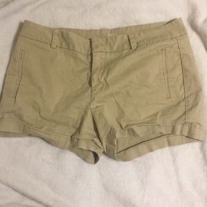Kaki shorts size 10